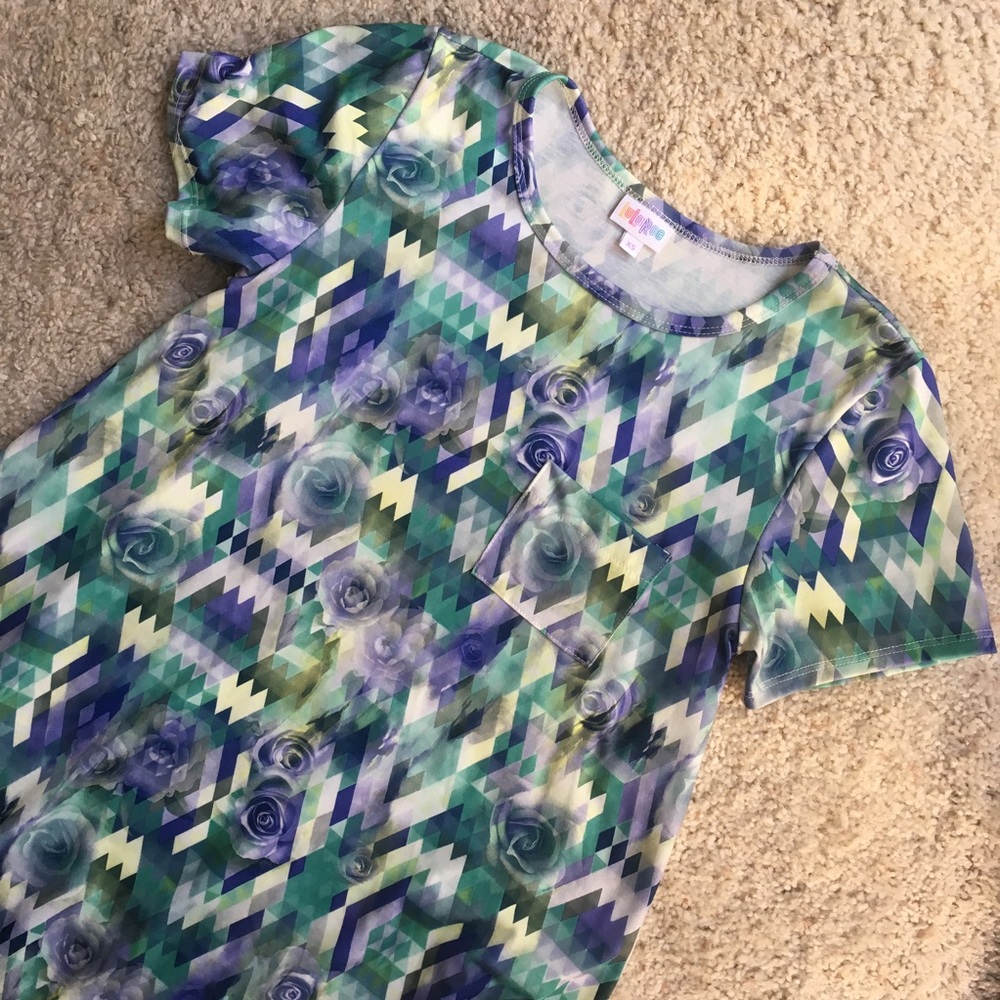 LulaRoe Rose Geometric Carly Dress